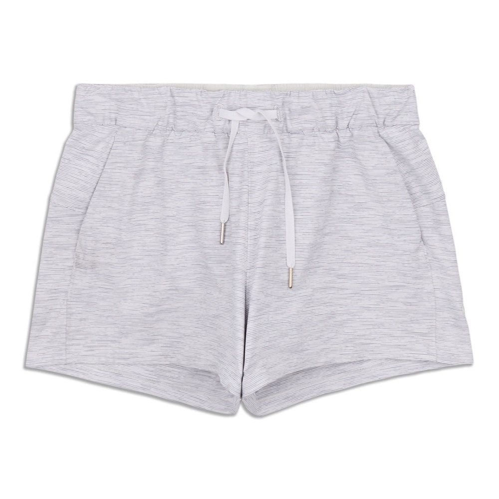 On the fly Lululemon shorts
